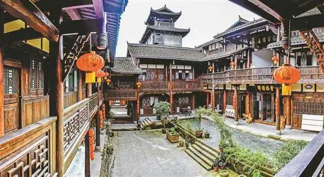 堂哥不赡养父母，现在姑姑来我家住着让我养她怎么办？游戏画面